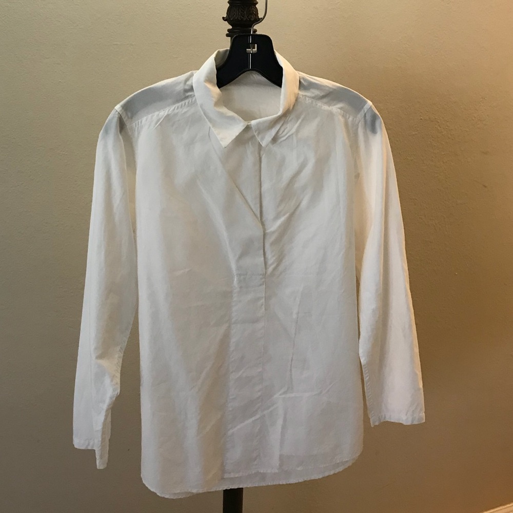 Jill McGowan top